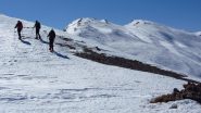 all'inizio della lunga cresta che porta verso la cima (3-3-2012)
