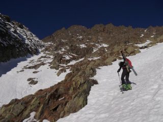 a metà salita si deve prendere la rampa di destra