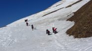 salendo lungo il versante Sud del Pic de Chateau Renard