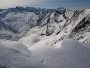 Panorama Nord-Ovest da Punta Asgelas, tra le altre spunta il Monte Emilius (3559 m)