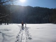 abbandoniamo la traccia e andiamo a destra