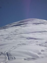 in discesa, sempre sulla cresta