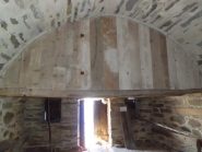 Stalla con volta a botte e nella parte superiore  l' 