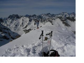 Il Sirac a sx dalla vetta.