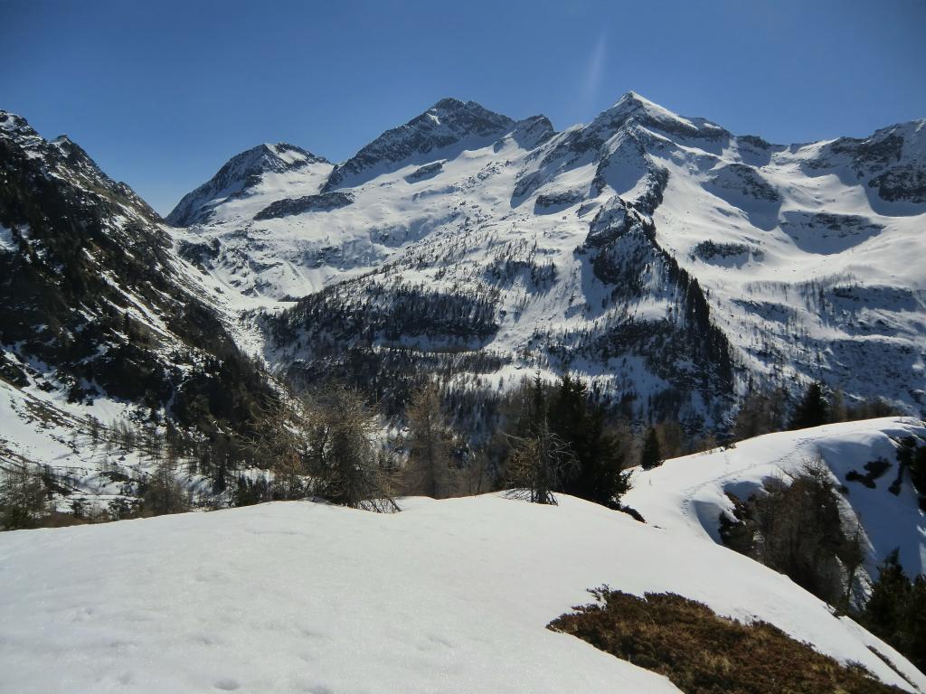 Becca Frudiera e Punta di Soleron dalla vetta