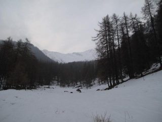 La cima sullo sfondo