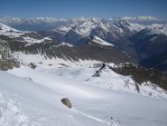 dalle rocce sotto la cima