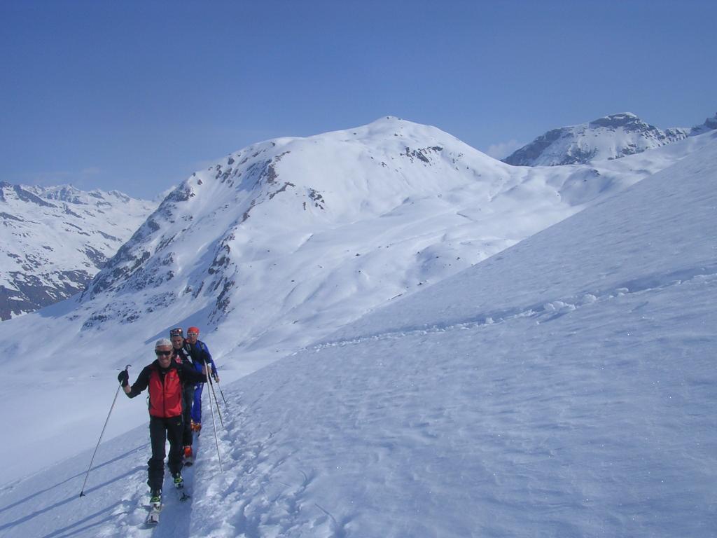 Salendo al Piz dal Sasc - Sullo sfondo il Piz Roccabella