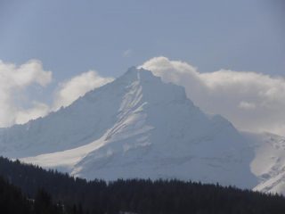 01 - magnifica vista sulla Grivola innevata
