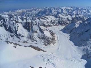il lungo ghiacciao percorso a settembre per il Lauteraarhon dal passo del Grimsel