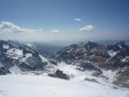 dalla cima verso il rif. Nizza....poca neve