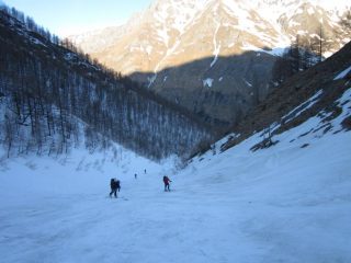 all'uscita del canale