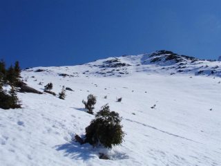 la parte alta dell'itinerario con la vetta.