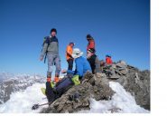 Franco in vetta al Pic de Segure assieme a un gruppo di skialp Francesi.