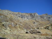 La Parete vista dall'imbocco del sentiero sulla strada..