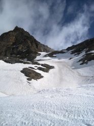 Lunga e ripida la salita al Col de la Division