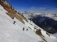 Scendendo il primo pendio dal colle