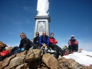 tutti in cima  becca di nona