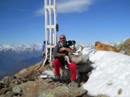 l'amico diego con il fido aki cane da ricerca