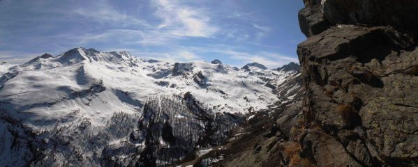 Il bellissimo panorama sul versante opposto