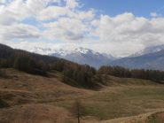 05 - Vista sulle bellissime praterie nella zona del rifugio Amprimo