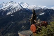 La Madonnina che guarda la valle