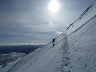 Sul ripido pendio prima della cresta finale