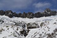 l'anfiteatro di guglie che chiude la valle