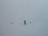 dal colletto si apre il gas