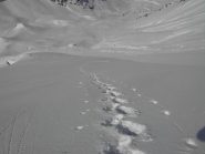 In discesa sul pendio sommitale.