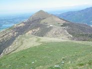 Il Cornizzolo dalla vetta del Monte Rai