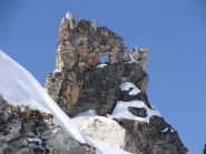 bella roccia con buco