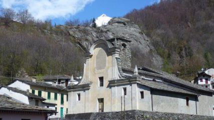 il m. colombo fa capolino sulla parrocchiale di gabadone