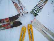 GIU' I FERRI......2 SONO STRANI