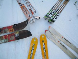 GIU' I FERRI......2 SONO STRANI