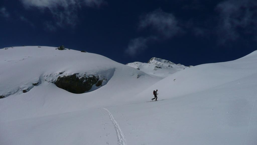 Sullo sfondo la Serriera