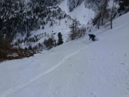 Discesa sopra il rifugio del Laus
