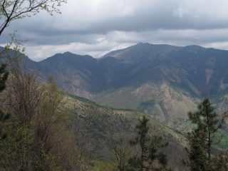 Sullo sfondo da sx colle Portia, il Pilone, colle Lunella e Monte Colombano 