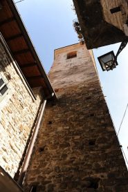 e il castello