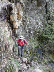 Passaggio pericoloso con frana in atto