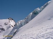 Dietro i seracchi la Punta Cadini.