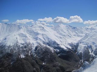 I pendii del Ghinivert e del Bric di Mezzogiorno con la quota neve elevata