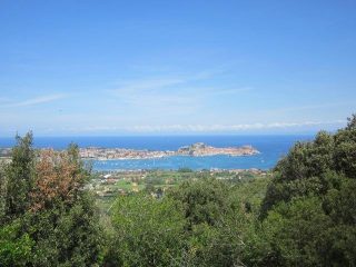 il golfo di Portoferraio dal Colle Reciso