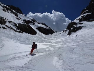 Discesa nel canale che porta alla comba di Valcournera