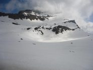 in prossimità della capanna leone