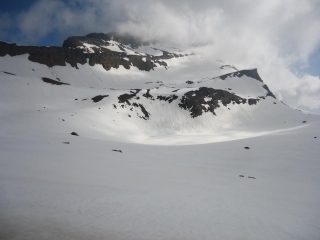in prossimità della capanna leone