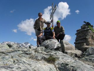 i tre in vetta alla Becca d'Aver