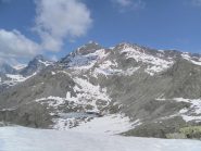 la Torre d'Ovarda, in secondo piano, è una delle montagne esteticamente più belle delle valli di lanzo