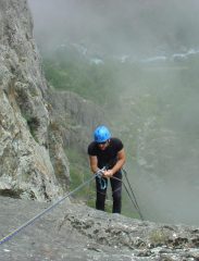 in calata, ci raggiunge la nebbia