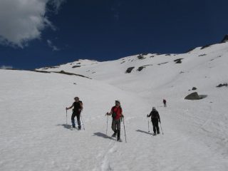 Gruppetto in discesa